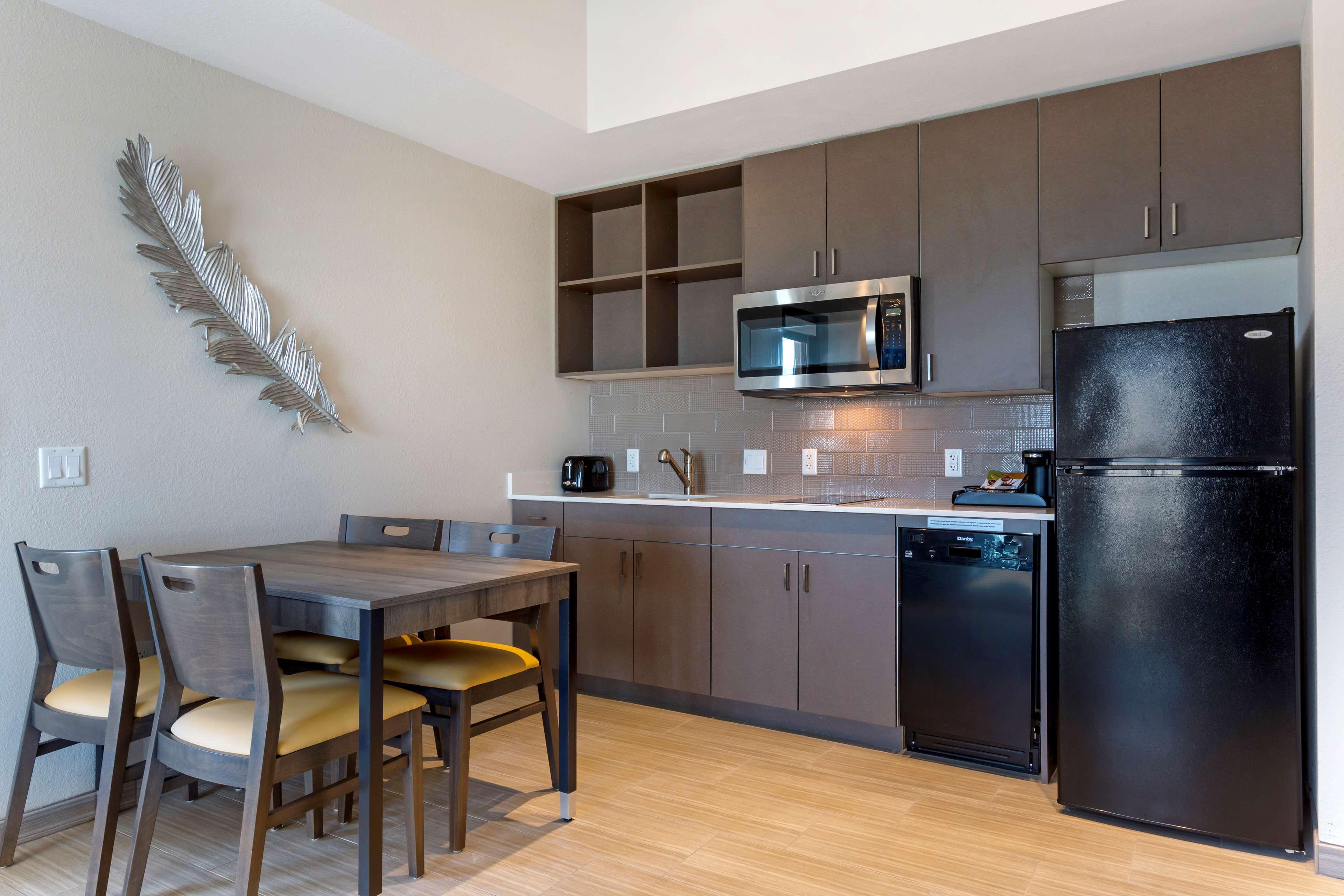 Best Western Plus Executive Residency Phoenix North Happy Valley Extérieur photo