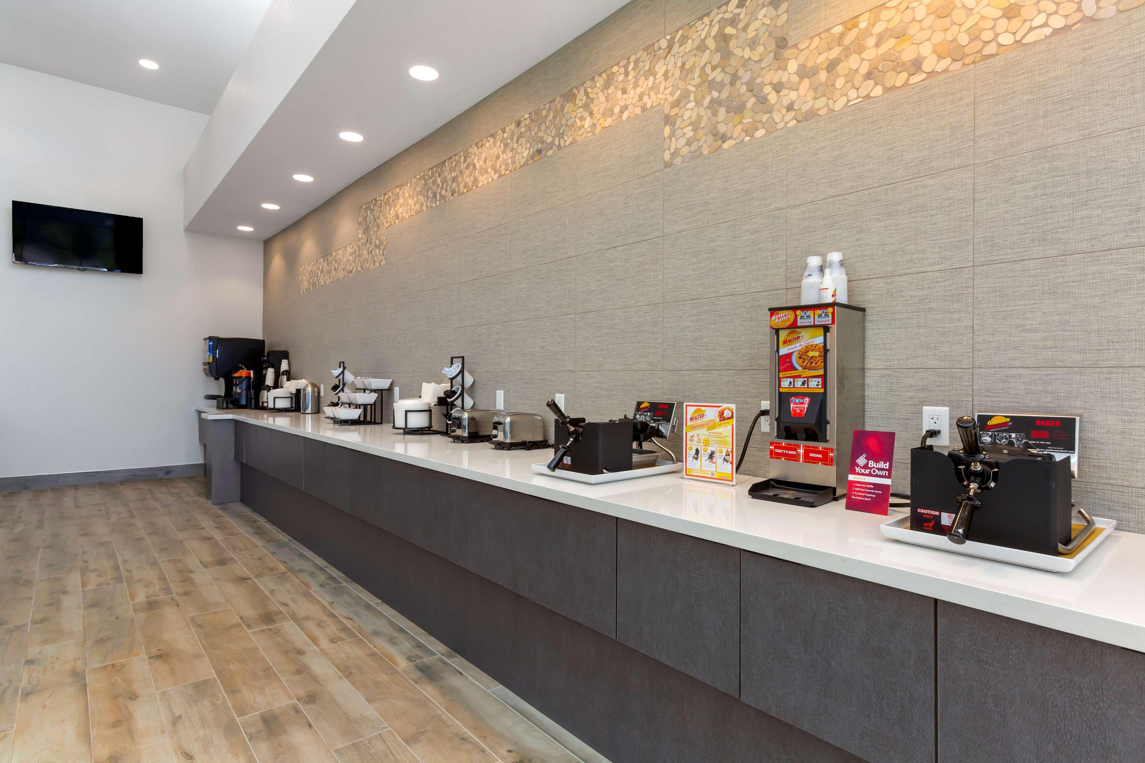 Best Western Plus Executive Residency Phoenix North Happy Valley Extérieur photo